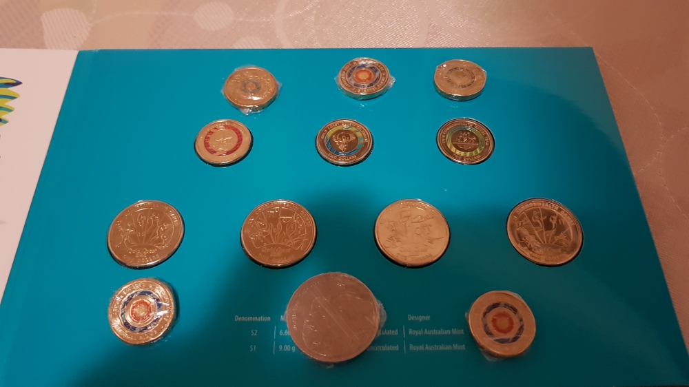 2018 coomon wealth games seven coin set. coloured UNC